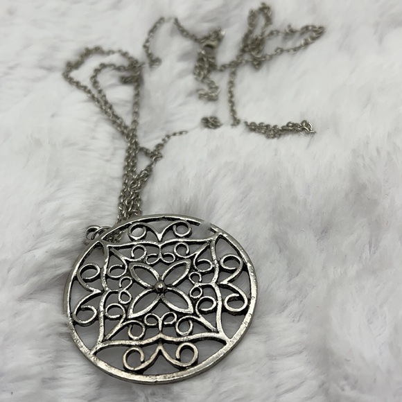 Medallion Pendant Long Silver Tone Necklace - Picture 3 of 12